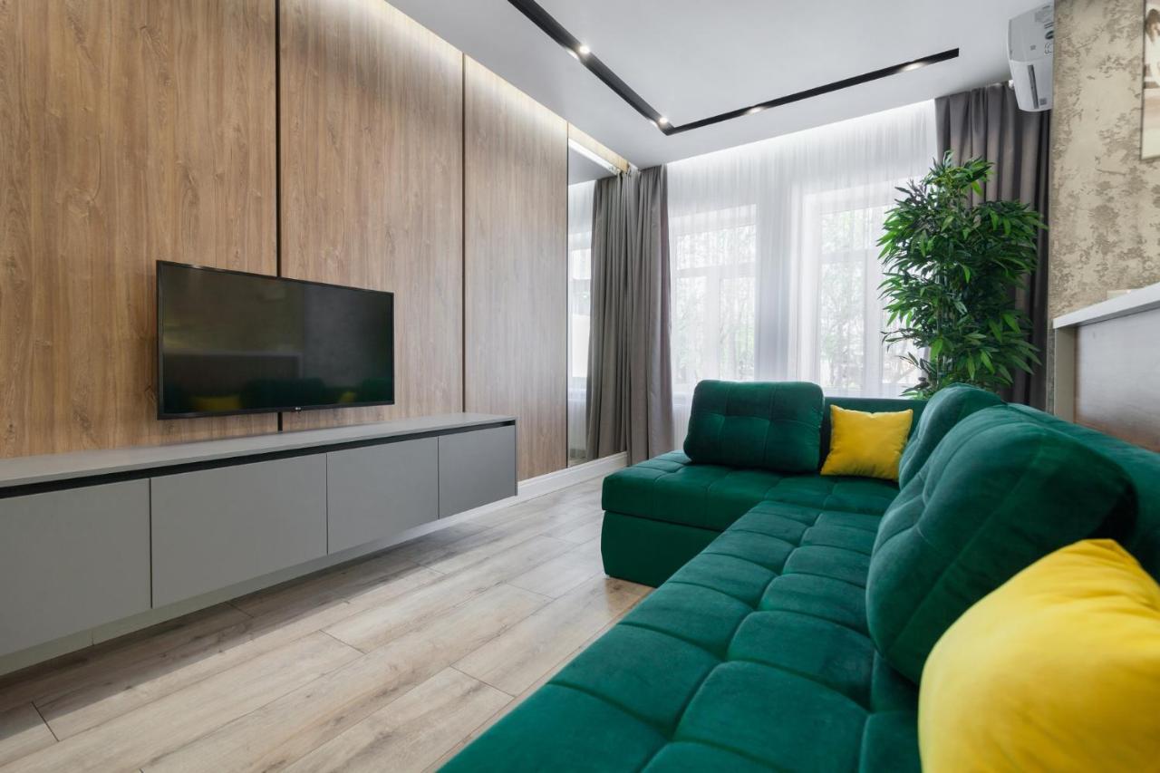 Royal Vip Apartment On Pidmurna 24 ลวีฟ ภายนอก รูปภาพ